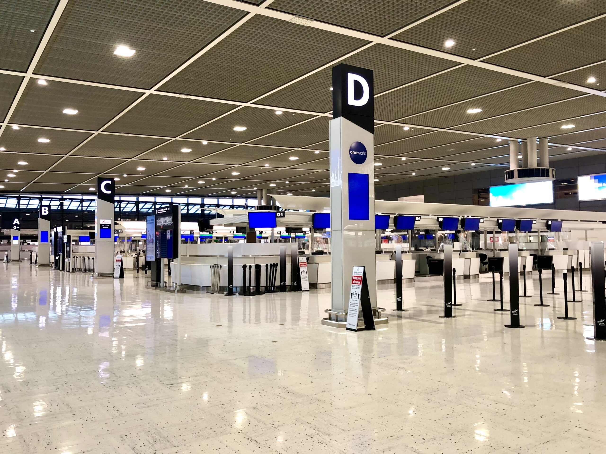 【成田空港内中国大手航空グランドスタッフ】国際線のお客様サポート